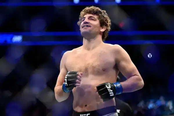 Former UFC/Wrestler Ben Askren Gives Emotional Health Update After Double Lung Transplant Former UFC/Wrestler Ben Askren Gives Emotional Health Update After Double Lung Transplant