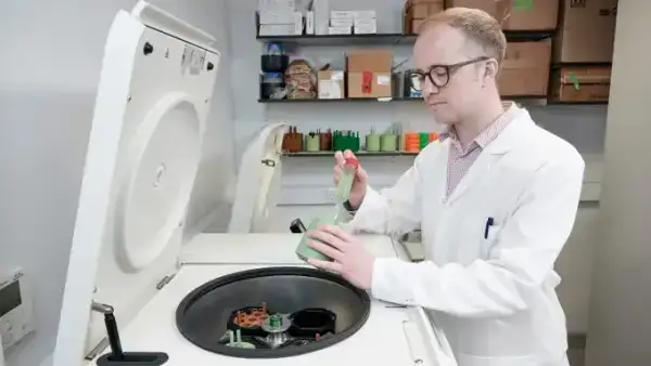 Bacteria Turn Plastic Waste Into Pain Relievers